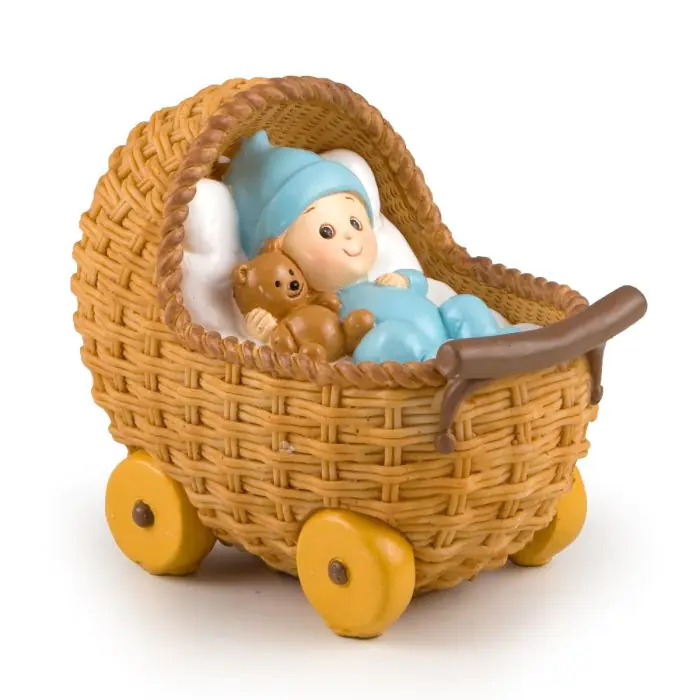 Figura hucha para pastel de niño en cochecito